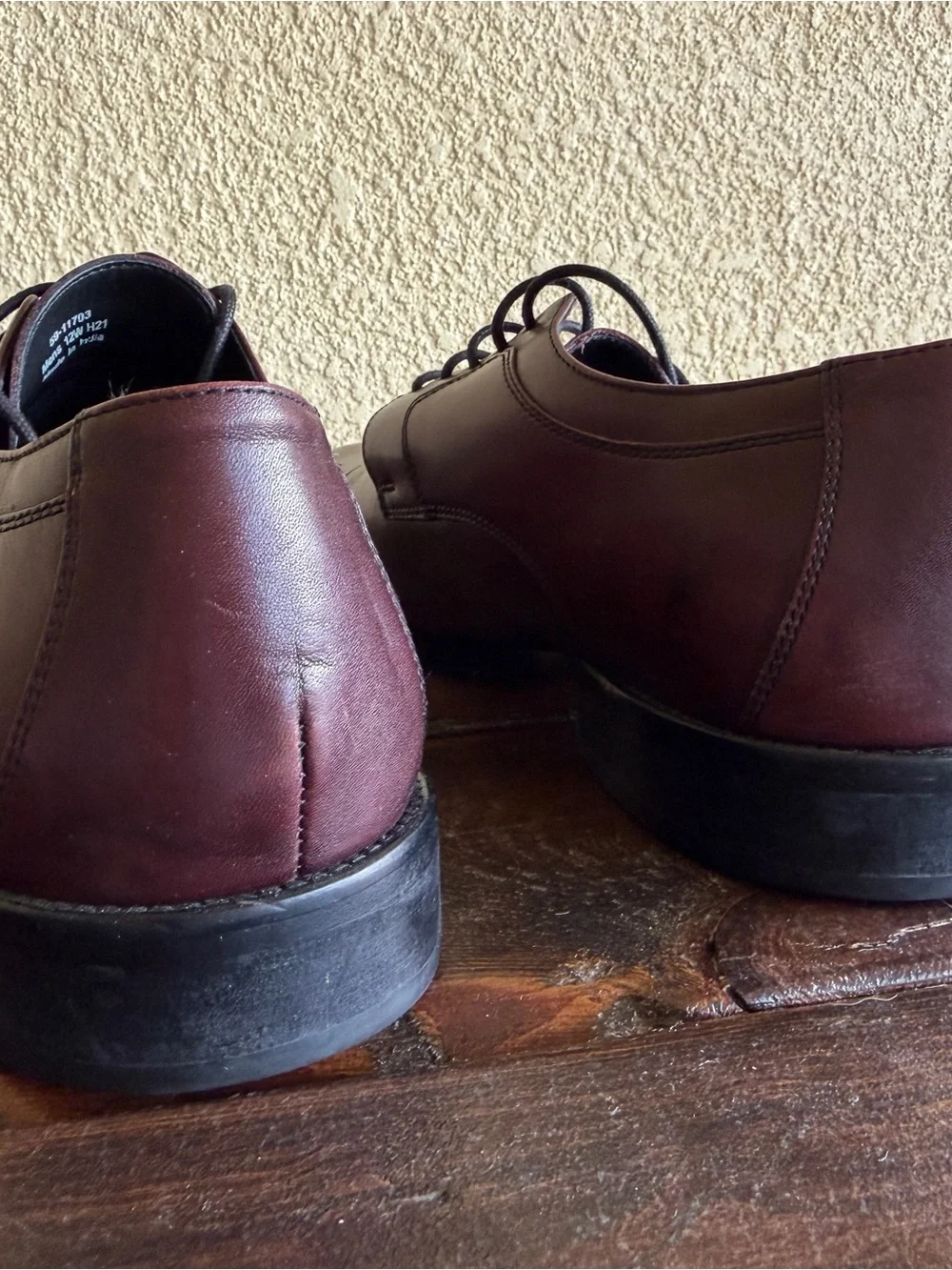 Johnston & Murphy Men's Burgundy Leather Derbys